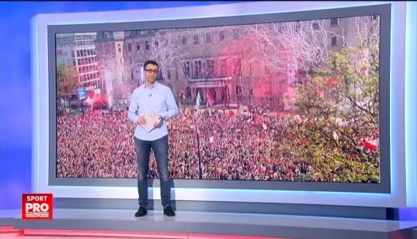 VIDEO: Imagini colosale! 140.000 de oameni in strada la Rotterdam! Fanii sarbatoresc primul titlu dupa 18 ani