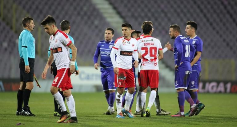 Dinamo castiga primul trofeu dupa 5 ani! Finala fara istoric, o singura echipa pe teren in Dinamo 2-0 Poli