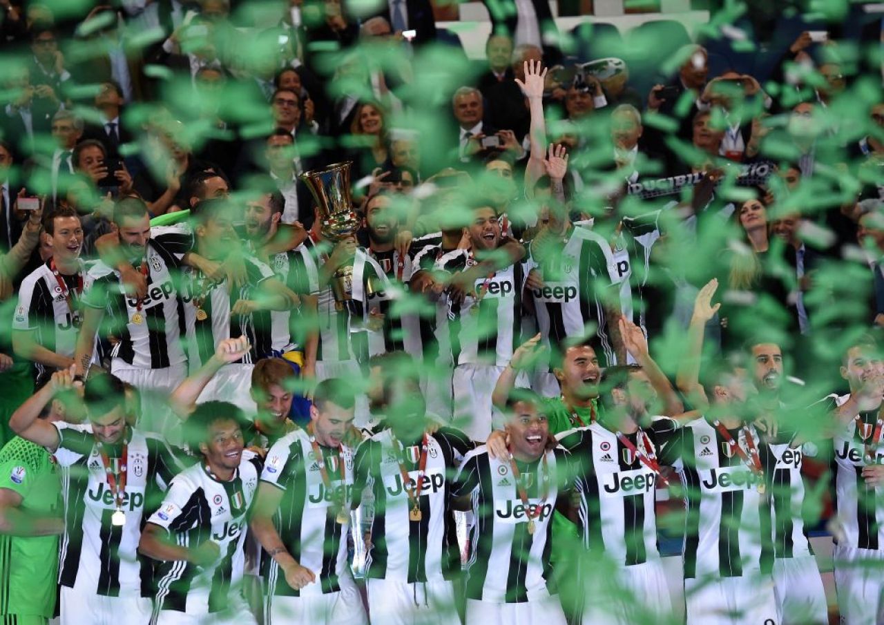 Juventus a stabilit astazi un record unic in Italia, dupa ce a castigat al 6-lea titlu la rand! GALERIE FOTO_5