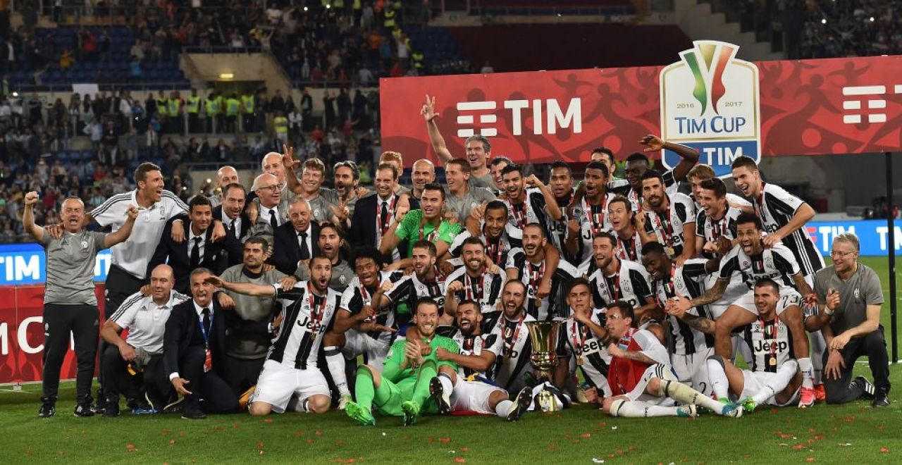 Juventus a stabilit astazi un record unic in Italia, dupa ce a castigat al 6-lea titlu la rand! GALERIE FOTO_6