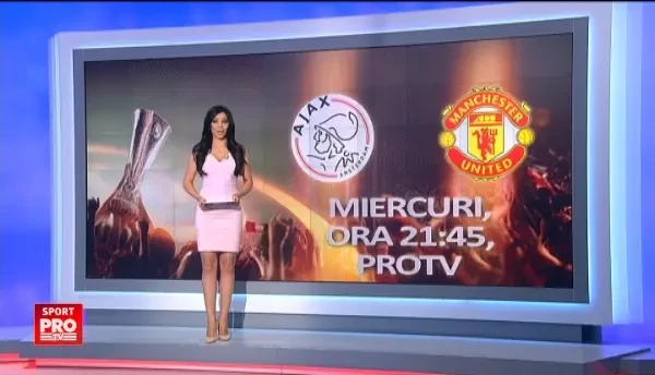 Tricoul unui titular de la Ajax ajunge in Romania dupa finala Europa League