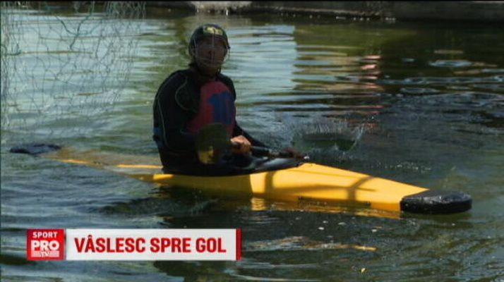 Romanii vor sa fie cei mai tare in cel mai nou sport pe apa: polo cu kaiacul. VIDEO