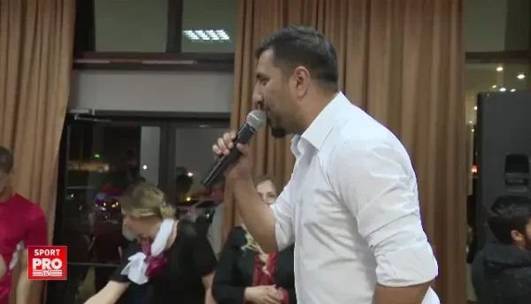 "Bate vantul la dusmani, Cupa e la Voluntari!" :)) Castigatoarea Cupei are manea noua dupa victoria cu Astra! VIDEO