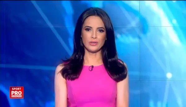 Polonezii vin de pe plaja la meciul cu Romania! Sczesny si Kichovyak au facut senzatie cu iubitele lor. VIDEO