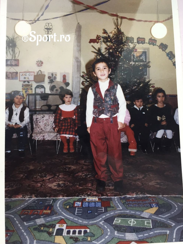 NO COMMENT: Copilul din imagine este acum unul dintre cei mai bine cotati jucatori din Liga I! GALERIE FOTO de la gradinita :)_5