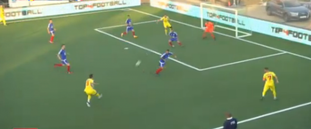 SUT SUPERSONIC, era sa RUPA bara la minifotbal! Gol SENZATIONAL pentru Romania la Euro