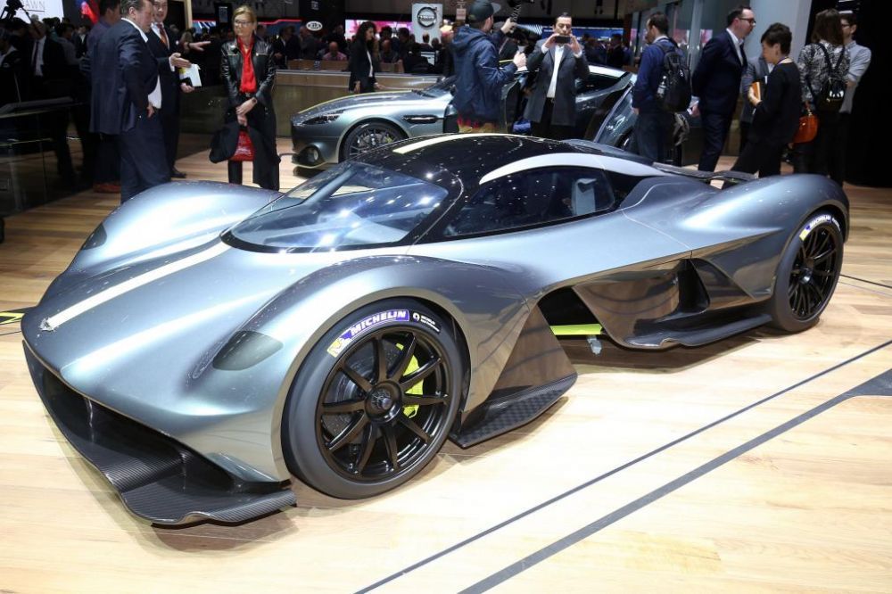 Un roman si-a cumparat noul Aston Marin Valkyrie de 3 milioane de euro! Doar 150 de masini construite! FOTO_2