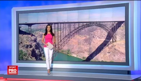 Sarit de pe fix | Un american nebun a sarit de 63 de ori cu parasuta in aceeasi zi