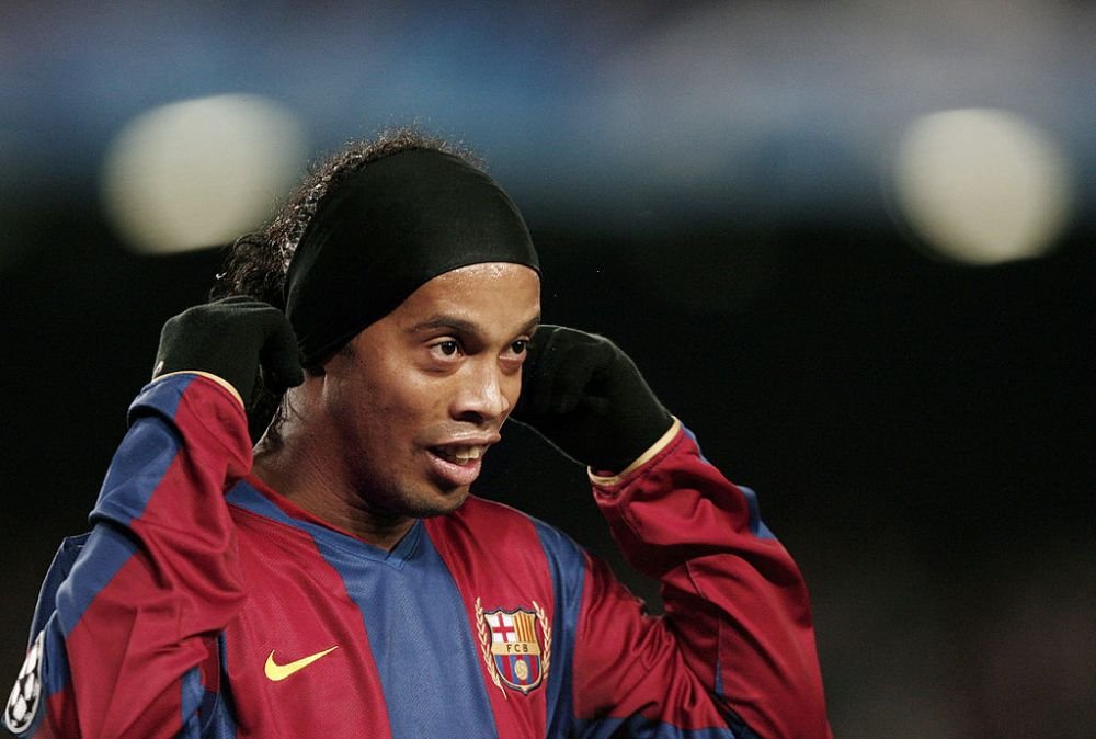 Transferul care putea schimba fotbalul din ultimul deceniu! De ce nu a ajuns Ronaldinho la Manchester United