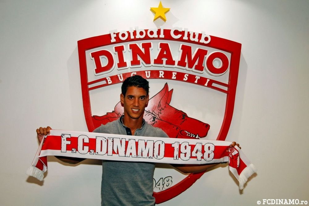 OFICIAL | Dinamo l-a prezentat pe portughezul Salomao. Mijlocasul este asteptat de Contra in Slovenia