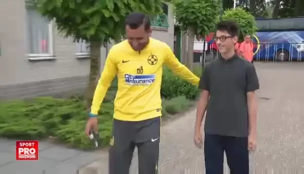 GENIAL! Dica nu se astepta niciodata la asta. Ce a primit de la un pusti roman in Olanda