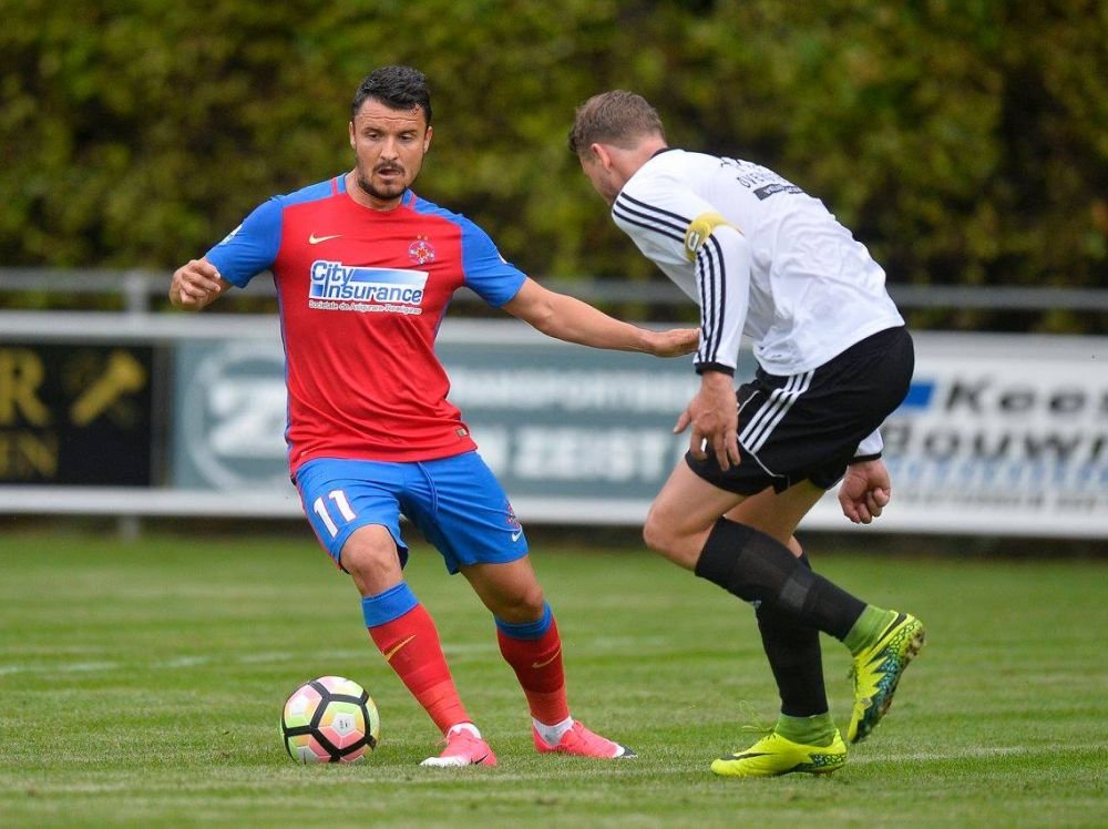 L-a dat de gol pe Dica fara sa vrea. Budescu a dezvaluit ce i-a spus antrenorul sa faca la fiecare meci