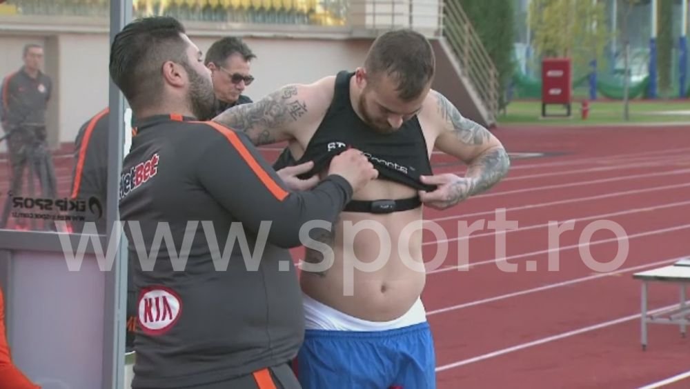 De la ciocolatele, la patratele :) Alibec s-a transformat de la sosirea la Steaua si trage tare pentru a reveni in urma accidentarii. FOTO_4