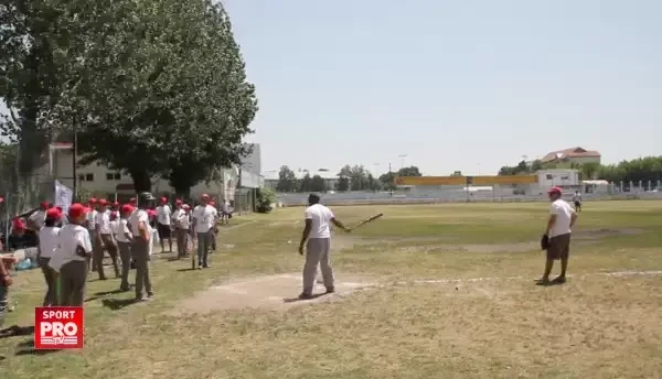Trei vedete din sportul national al americanilor, demonstratie in Romania. Miercuri, baseballul ajunge la Bucuresti