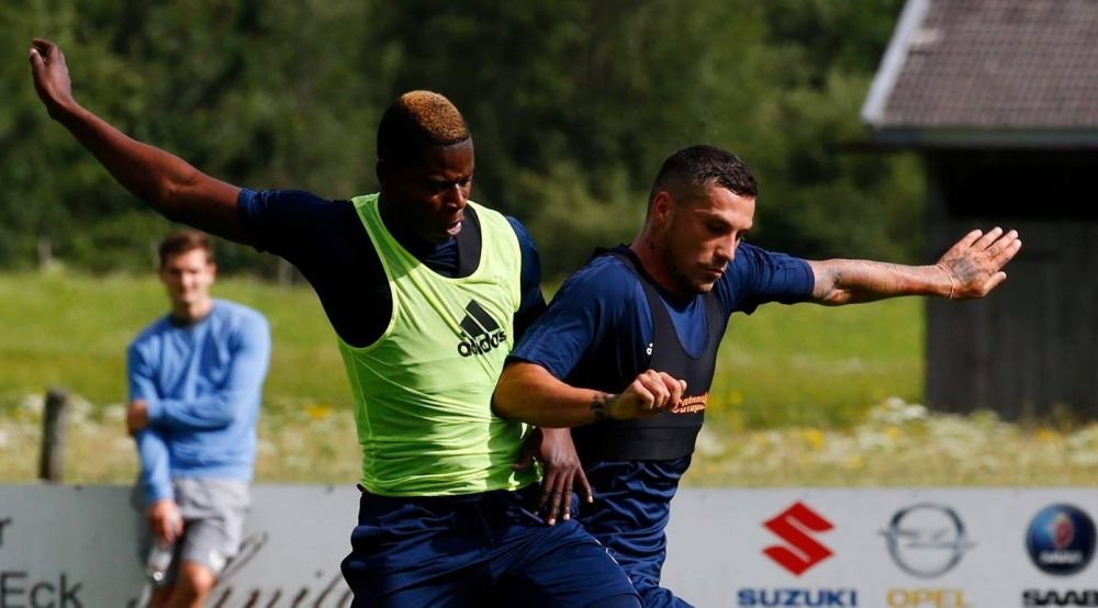 Surpriza pentru Stanciu la revenirea in Belgia! Ce numar a primit cadou de la Anderlecht. FOTO_3