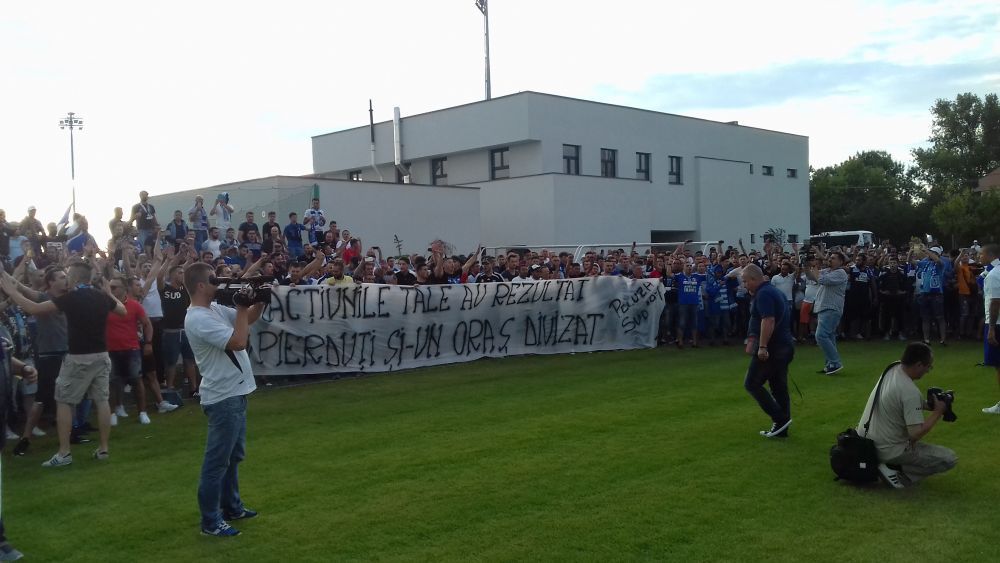 Scene incredibile la reunirea Universitatii din liga a 4-a. Ce soc a avut Mititelu cand a ajuns la teren! FOTO_4
