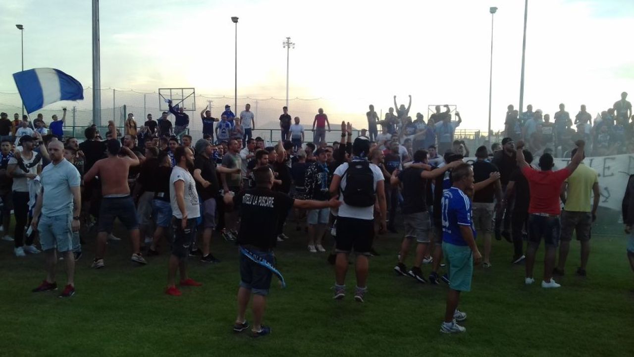 Scene incredibile la reunirea Universitatii din liga a 4-a. Ce soc a avut Mititelu cand a ajuns la teren! FOTO_10