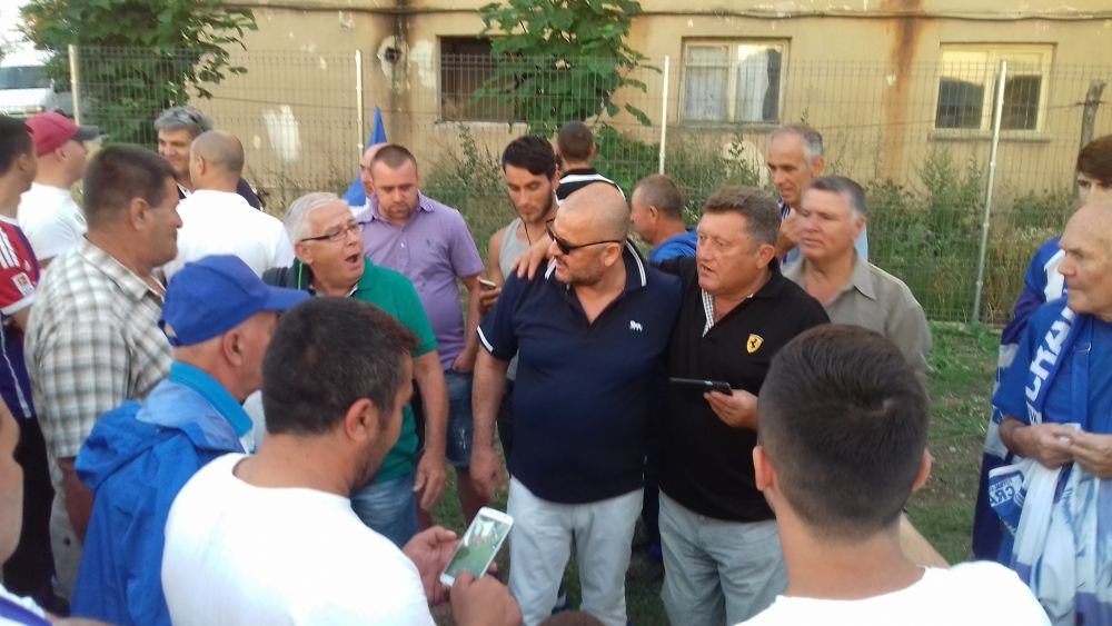 Scene incredibile la reunirea Universitatii din liga a 4-a. Ce soc a avut Mititelu cand a ajuns la teren! FOTO_16