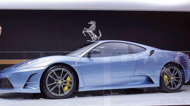 A platit 230.000 € pentru acest Ferrari si a iesit cu bolidul pe sosea! Ce s-a intampla dupa numai O ORA_3