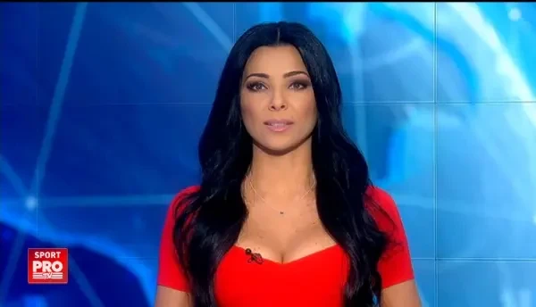 Vizita primita de dinamovisti in cantonament chiar inaintea meciului cu Bilbao. Emotionant: un fan in scaun cu rotile a batut 600 kilometri pentru a-i intalni