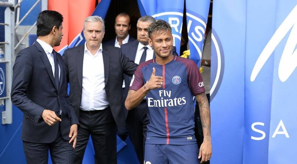 Un nou RAZBOI intre Barcelona si PSG dupa transferul lui Neymar! Jucatorul pe care se lupta cele 2 echipe