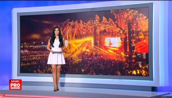 S-a dus la UNTOLD dupa ce a fost dat afara de CFR! :) Mesajul genial al lui Minca in timp ce Petrescu batea la Iasi