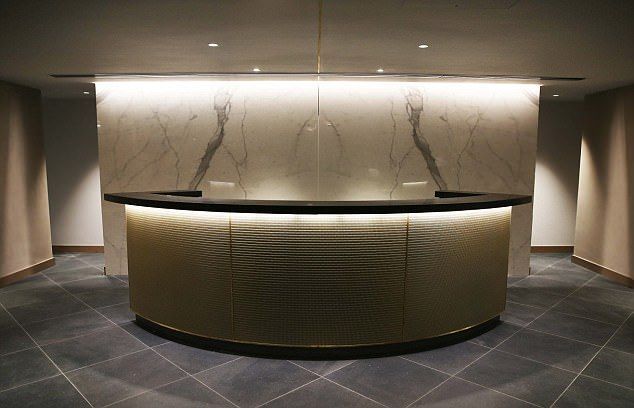 Luxul in care Manchester City isi tine fotbalistii de sute de milioane! Cum arata vestiarele si camerele de relaxare ale jucatorilor pe Etihad_7