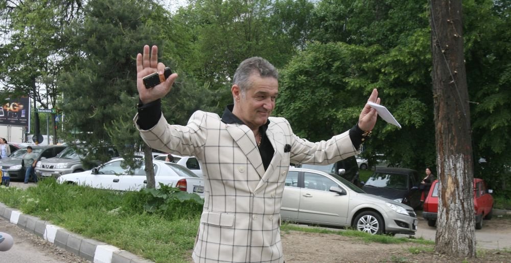 JACKPOT! Becali isi freaca mainile: UEFA a marit premiile pentru calificare! Cati bani ia daca Steaua trece de Sporting