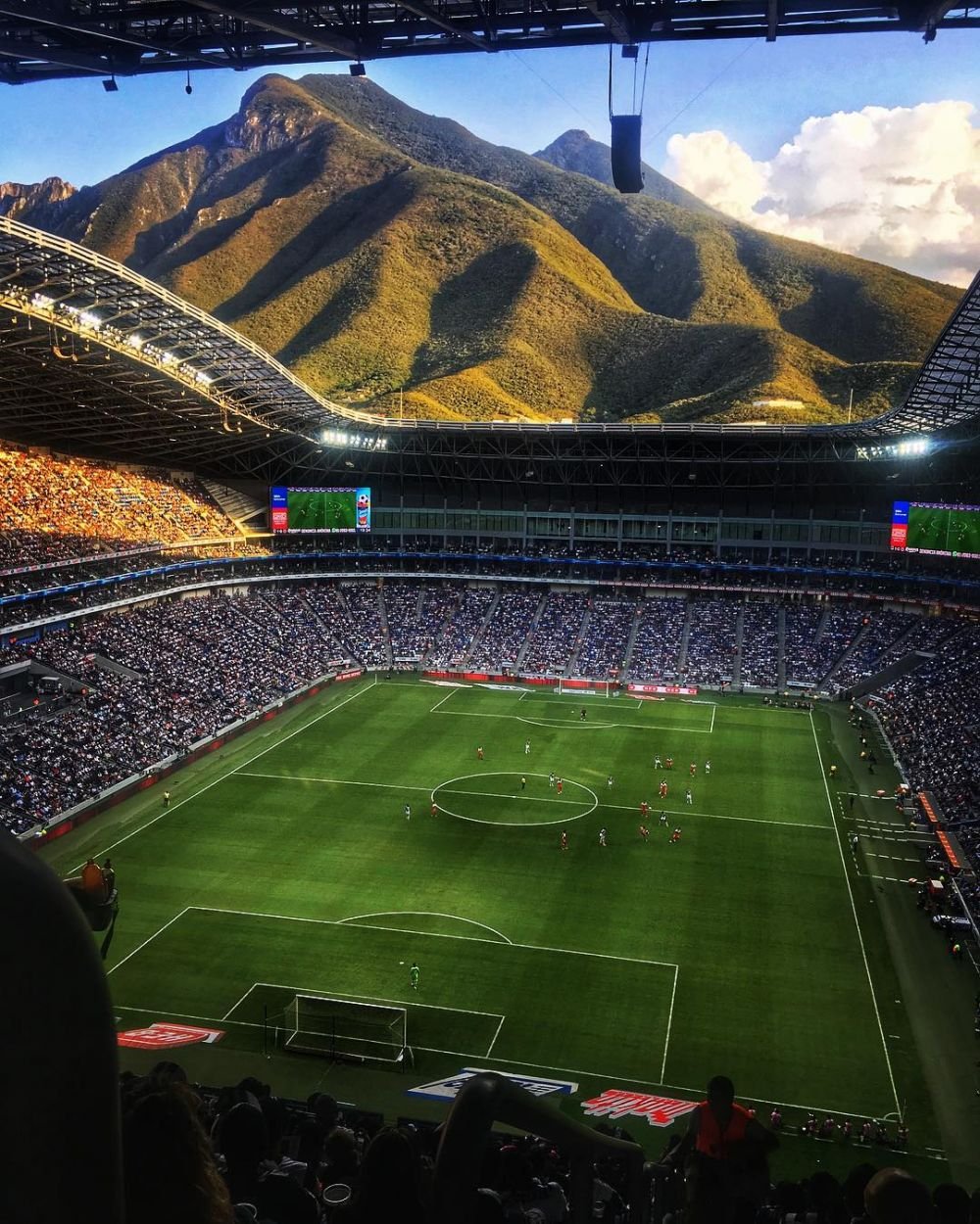 Primul stadion inspirat din forma unui MUNTE! Cum arata 