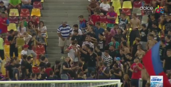 Cea mai periculoasa faza a celor de la Botosani! Un fan al Stelei, pus in genunchi de sutul lui Bordeianu! FOTO_4