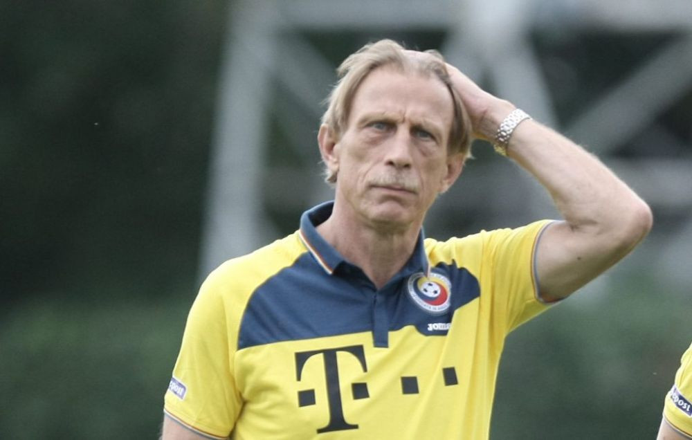 ACUM LIVE VIDEO: Toate reactiile de pe National Arena! Romania a invins chinuit Armenia, gol Maxim min 90!