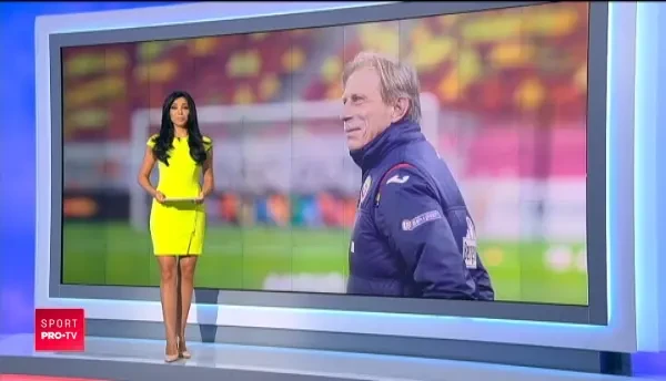 Aparitie surpriza pe National Arena! Cum arata sosia lui Christoph Daum! E neamt si e gata sa antreneze GRATIS nationala