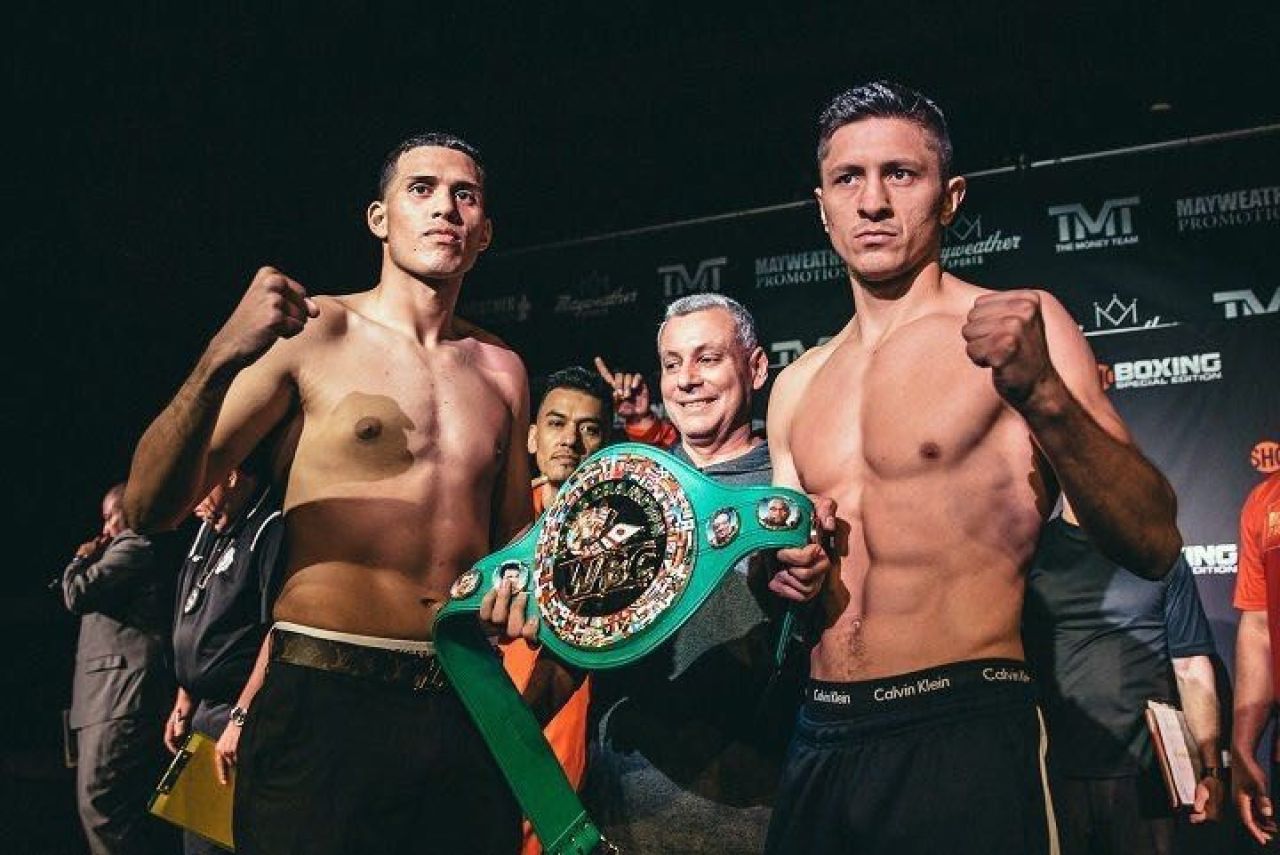 Decizie controversata! Gavril a pierdut cu Benavidez, desi l-a trimis la podea cu 40 de secunde inainte de final_1