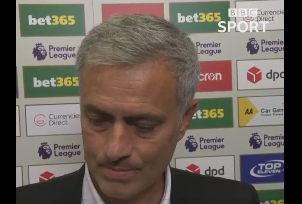Vreau sa fiu politicos asa ca nu-ti raspund! Mourinho a plecat in mijlocul interviului dupa ce a fost intrebat un singur lucru