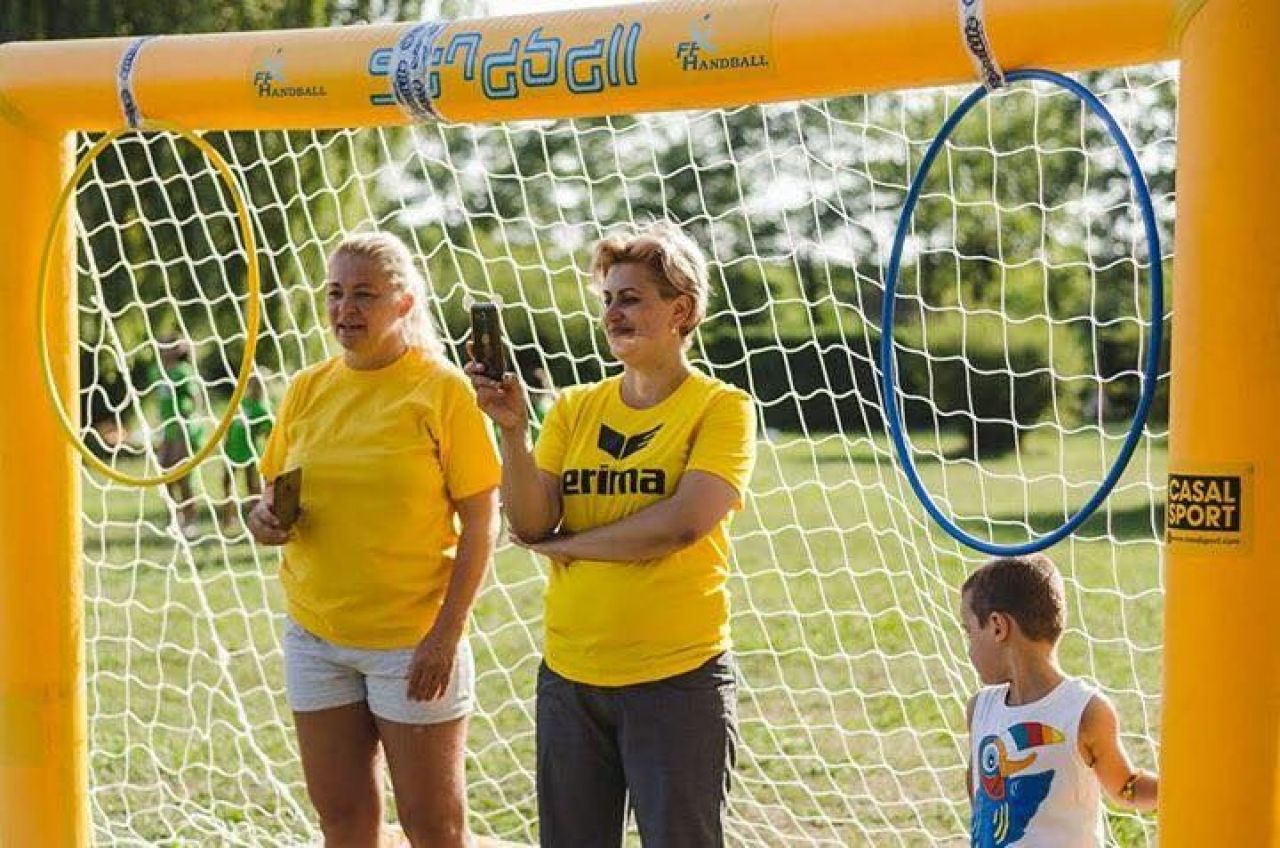 FABULOS! A jucat pana la 45 de ani si a facut SENZATIE pe teren. Povestea acestei jucatoare din Romania_3