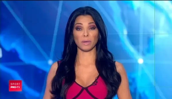 Imagini socante de la ultimul meci al adversarei Stelei din grupele Europa League! Presedintele unui club a lovit cu piciorul un comentator TV! VIDEO