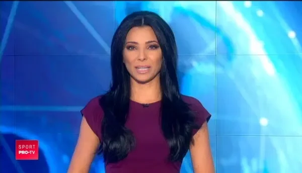 Fanii lui Dinamo au venit la prezentarea lui Miriuta si i-au facut un cadou inaintea derby-ului! Miriuta: E cea mai mare bucurie de cand mi s-au nascut copiii incoace