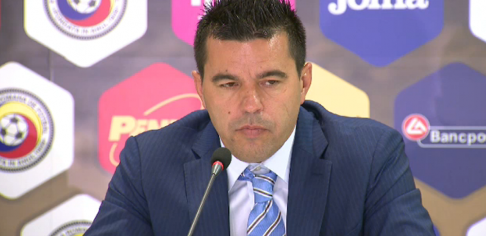 Cine va purta numarul 10 la nationala? Raspunsul dat de Cosmin Contra, dupa ce a decis sa nu-l mai cheme pe Maxim