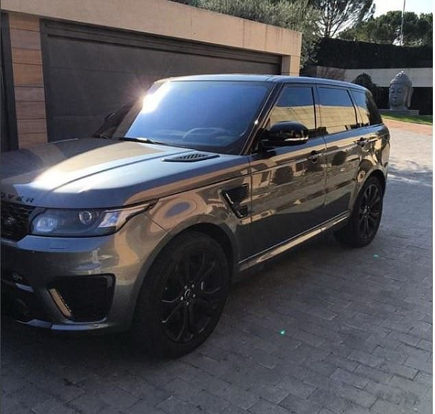 Garajul de 6 MILIOANE de euro al lui Cristiano Ronaldo. Colectia impresionanta de masini a starului portughez: GALERIE FOTO_4