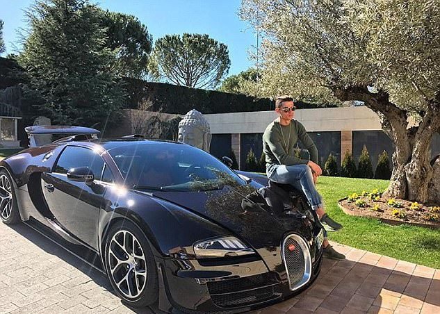 Garajul de 6 MILIOANE de euro al lui Cristiano Ronaldo. Colectia impresionanta de masini a starului portughez: GALERIE FOTO_8