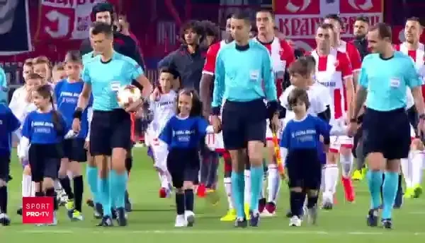 Steaua Rosie 0-1 Arsenal. VIDEO