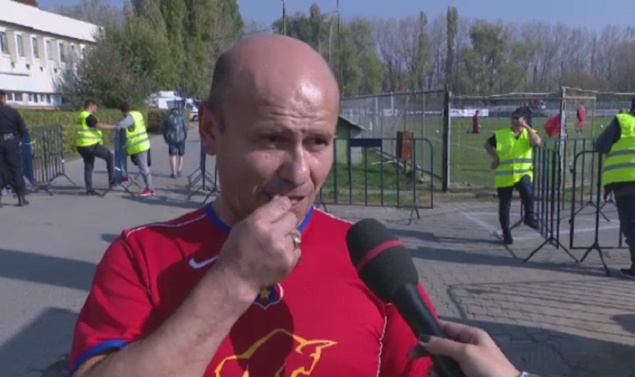 Paradoxul razboiului stelelor! Suporterul CSA Steaua care se inchina la SIMBOLUL FCSB: