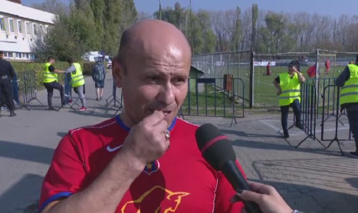 Paradoxul razboiului stelelor! Suporterul CSA Steaua care se inchina la SIMBOLUL FCSB:
