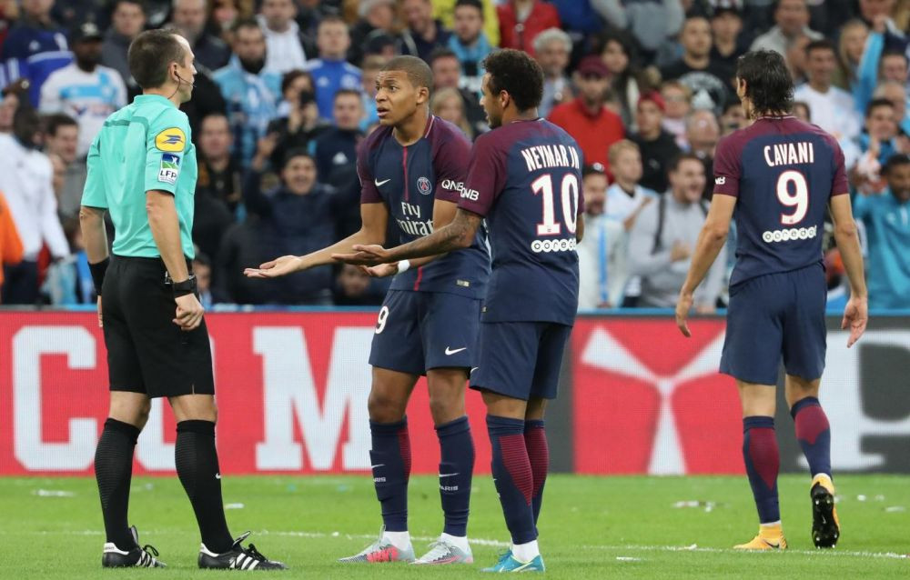 Neymar si-a iesit din minti dupa ce a fost faultat de 3 ori in 10 secunde! A sarit la bataie si a primit rosu in derby-ul cu Marseille! VIDEO