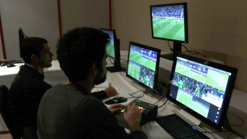 CFR vrea sa plateasca mecanismul prin care sa castige razboiul cu Steaua. Clujenii cer o decizie cat mai rapida a conducerii FRF