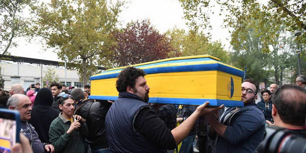 Fanii au iesit cu SICRIUL pe strazi! O echipa istorica din Italia a dat faliment dupa 105 ani! FOTO