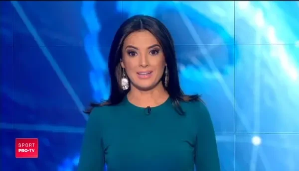 Alibec a lasat jocurile si s-a apucat de citit! Faza geniala cu Tosca si atacantul stelist in prim plan: Denis, ce carte spuneai ca ai citit? . Raspunsul