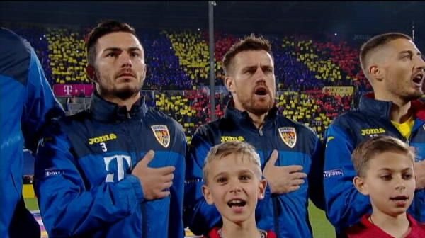Toata Romania sustine Romania! Toti jucatorii lui Contra au cantat IMNUL national! VIDEO