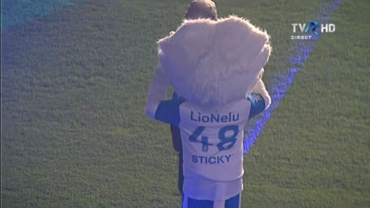 Au inaugurat stadionul cu coregrafie 3D, cehii le dadura semnal 4G :) CSU Craiova, batuta mar in primul meci pe Oblemenco VIDEO_6