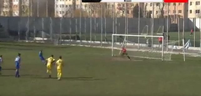 Faza dementiala in Liga a 4-a Brasov! Doi jucatori au repetat penalty-ul lui Messi si Suarez, din greseala! Ce s-a intamplat